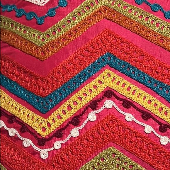 Pier One Pink Multi Colored Bohemian Detailed Throw Pillow Size 16x12 - Picture 3 of 11